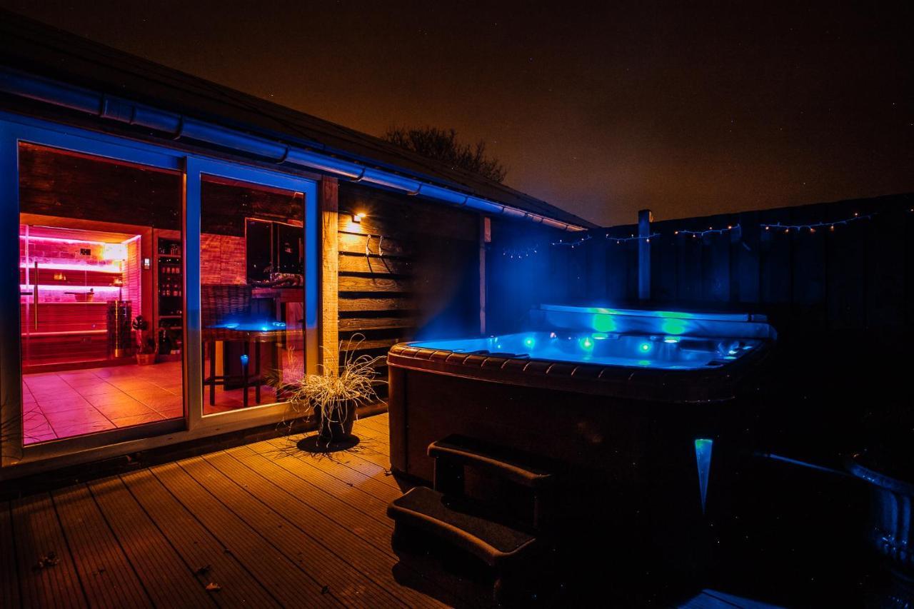 B&B En Wellness De Waalhoeve Angerlo Luaran gambar